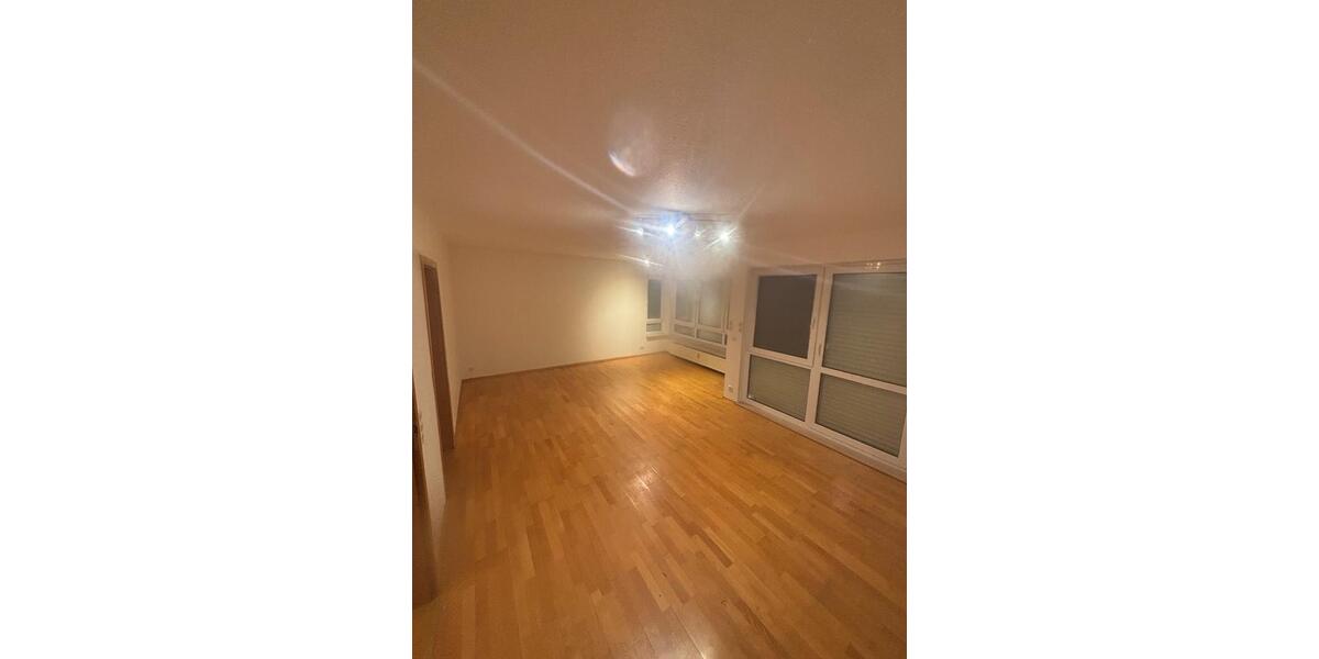 Erdgeschoßwohnung Weinsberg - 3 Zimmer, 85 m&sup2;, 1.200&euro; | Angebot:25852574