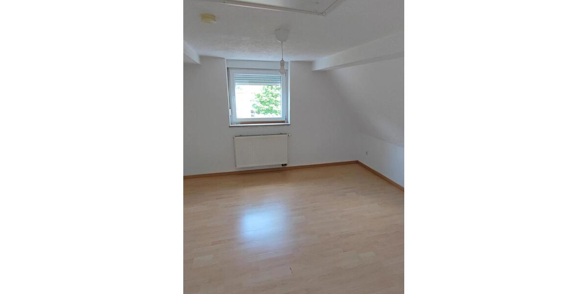Dachgeschoßwohnung Murrhardt - 2 Zimmer, 50 m&sup2;, 550&euro; | Angebot:27550025