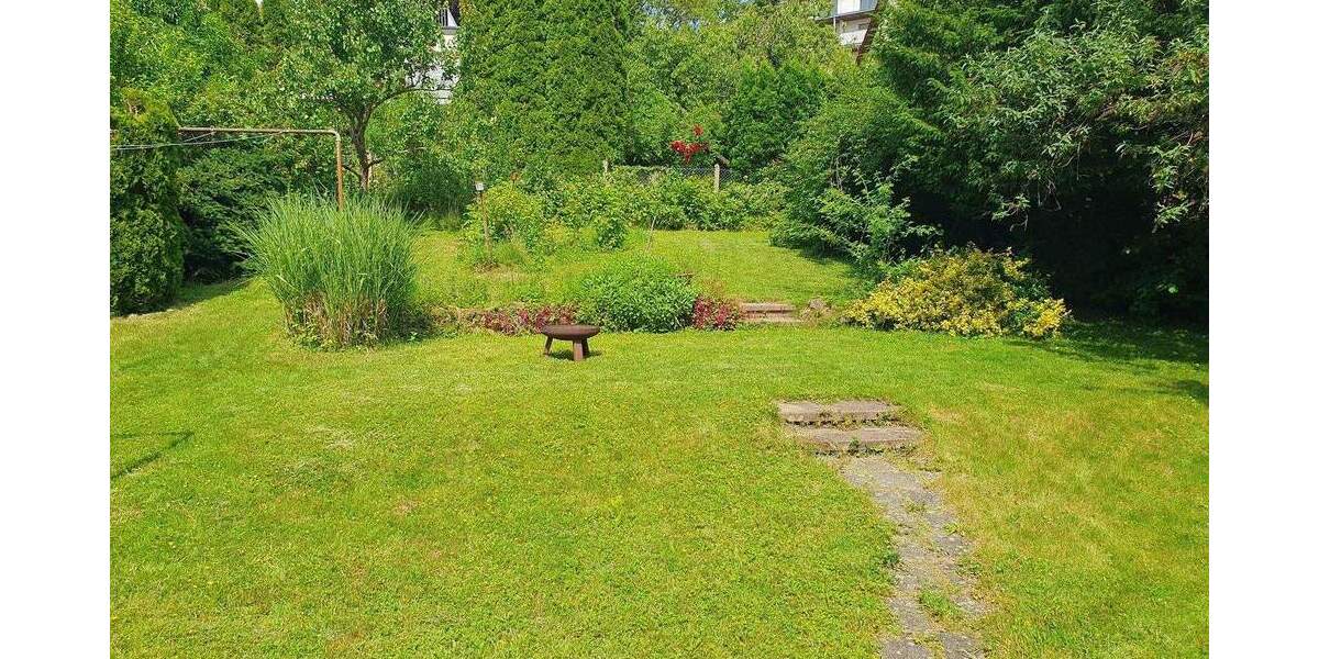 Einfamilienhaus Esslingen Oberesslingen - 7 Zimmer, 170 m&sup2;, 850.000&euro; | Angebot:25657409