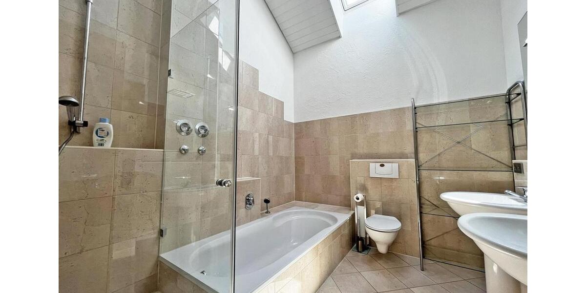 Dachgeschoßwohnung Lauffen am Neckar - 3.5 Zimmer, 89 m&sup2;, 1.250&euro; | Angebot:26477083