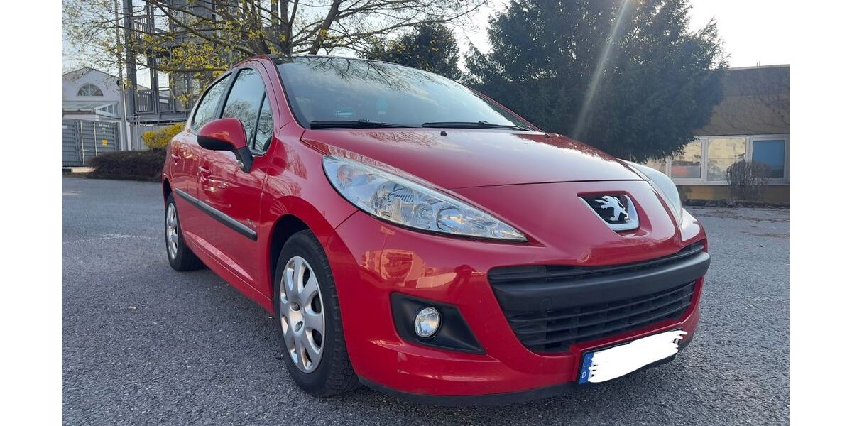 Peugeot 207 112.000 km 3.350 &euro; Gerlingen 70839