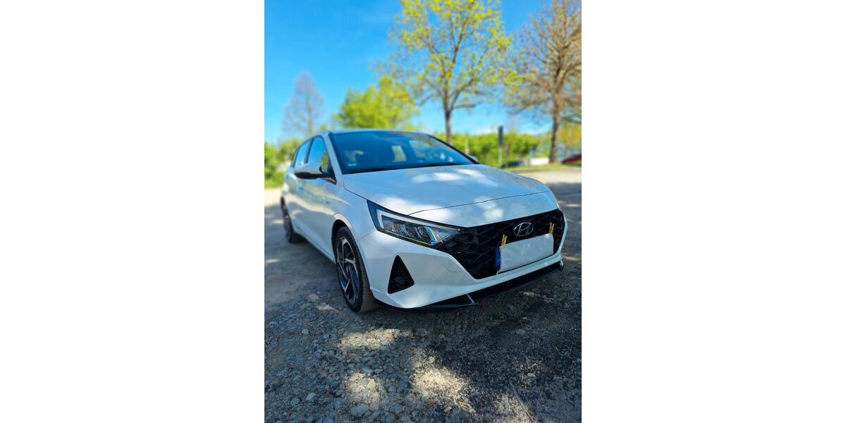 Hyundai i20 32.000 km 13.900 &euro; Weinstadt 71384