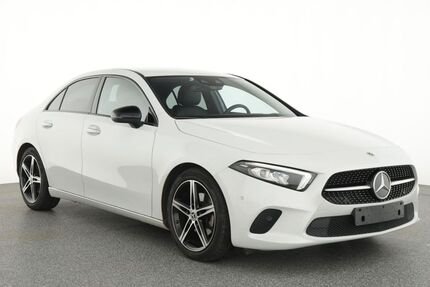 Mercedes-Benz A 200 59.800 km 22.300 &euro; Sindelfingen 71065