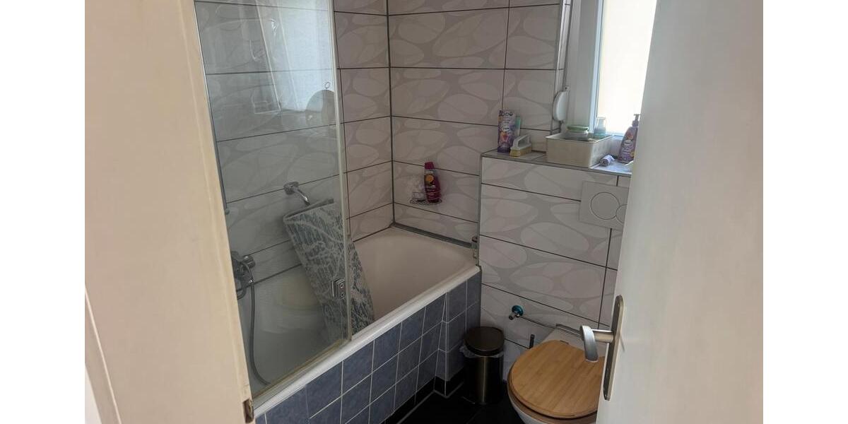 Etagenwohnung Mühlacker - 3 Zimmer, 90 m&sup2;, 850&euro; | Angebot:25903884