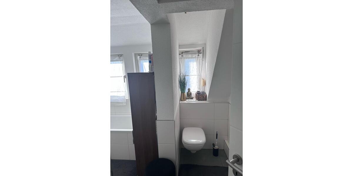 Etagenwohnung Esslingen am Neckar Hegensberg - 3 Zimmer, 75 m&sup2;, 1.250&euro; | Angebot:25419419