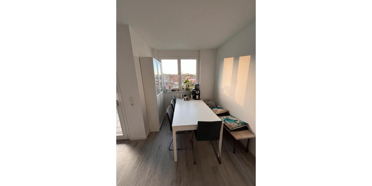Etagenwohnung Mundelsheim - 4.5 Zimmer, 98 m&sup2;, 1.450&euro; | Angebot:27544882