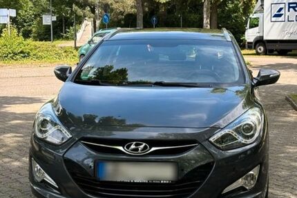 Hyundai i40 198.000 km 5.800 &euro; Heilbronn 74081