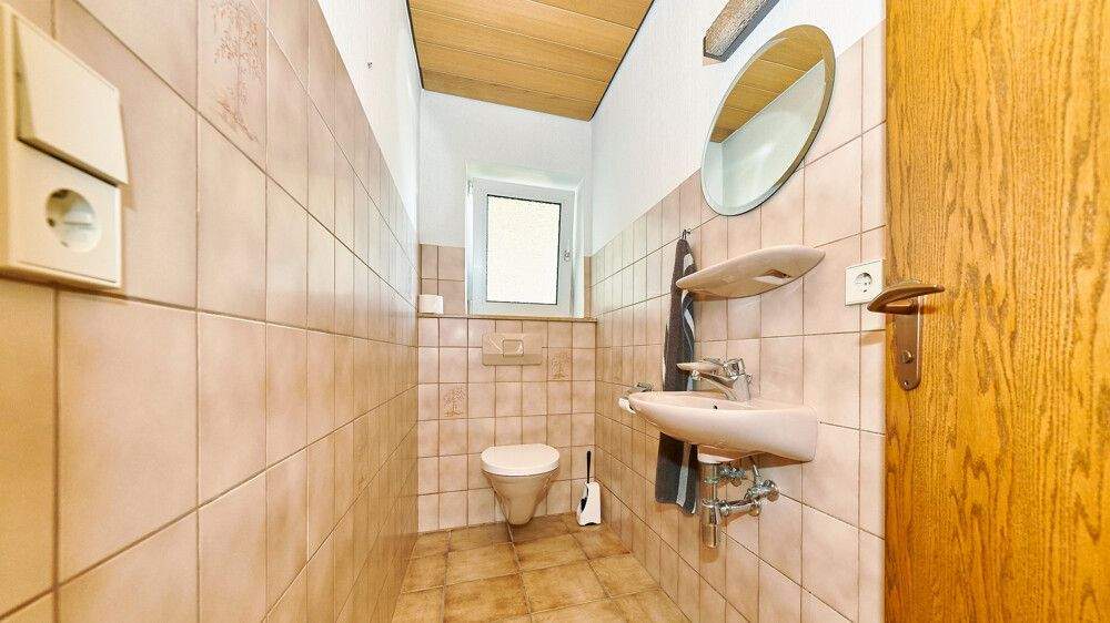 Einfamilienhaus Bönnigheim - 6 Zimmer, 208 m&sup2;, 795.000&euro; | Angebot:25697233