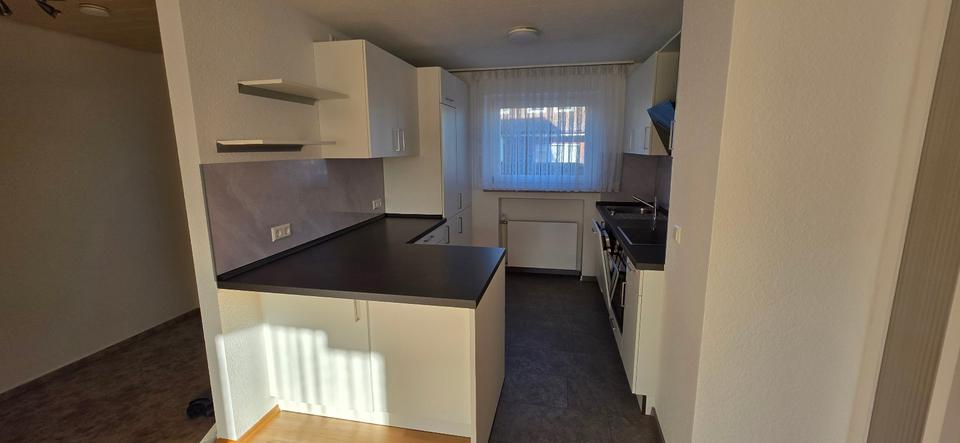 Etagenwohnung Mühlacker - 3.5 Zimmer, 95 m&sup2;, 1.000&euro; | Angebot:25942968