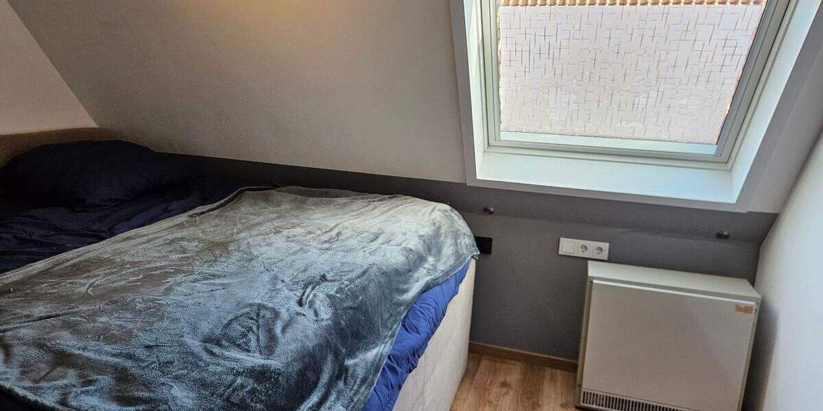 Mehrfamilienhaus, Wohnhaus Ditzingen Heimerdingen - 6 Zimmer, 140 m&sup2;, 349.000&euro; | Angebot:25691097