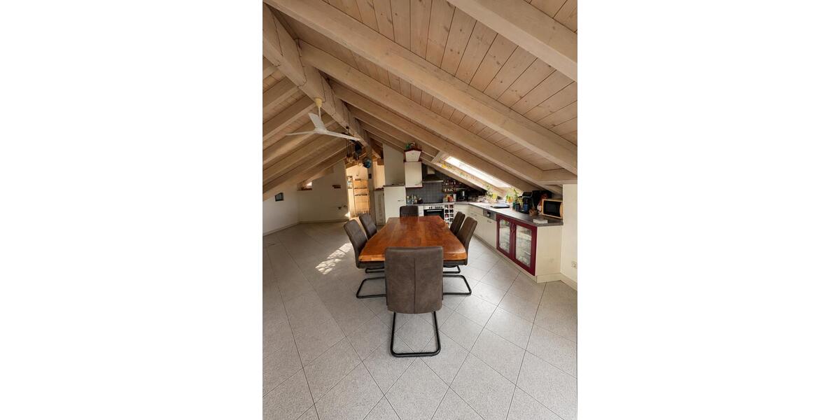 Dachgeschoßwohnung Vaihingen an der Enz - 3 Zimmer, 90 m&sup2;, 1.350&euro; | Angebot:27554043