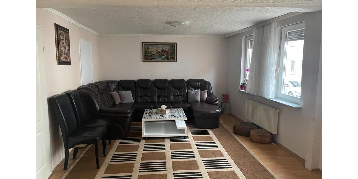 Einfamilienhaus Stuttgart Zuffenhausen - 5 Zimmer, 130 m&sup2;, 650.000&euro; | Angebot:25085457