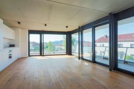 Wohnung Weinstadt - 3 Zimmer, 101 m&sup2;, 1.870&euro; | Angebot:24630245