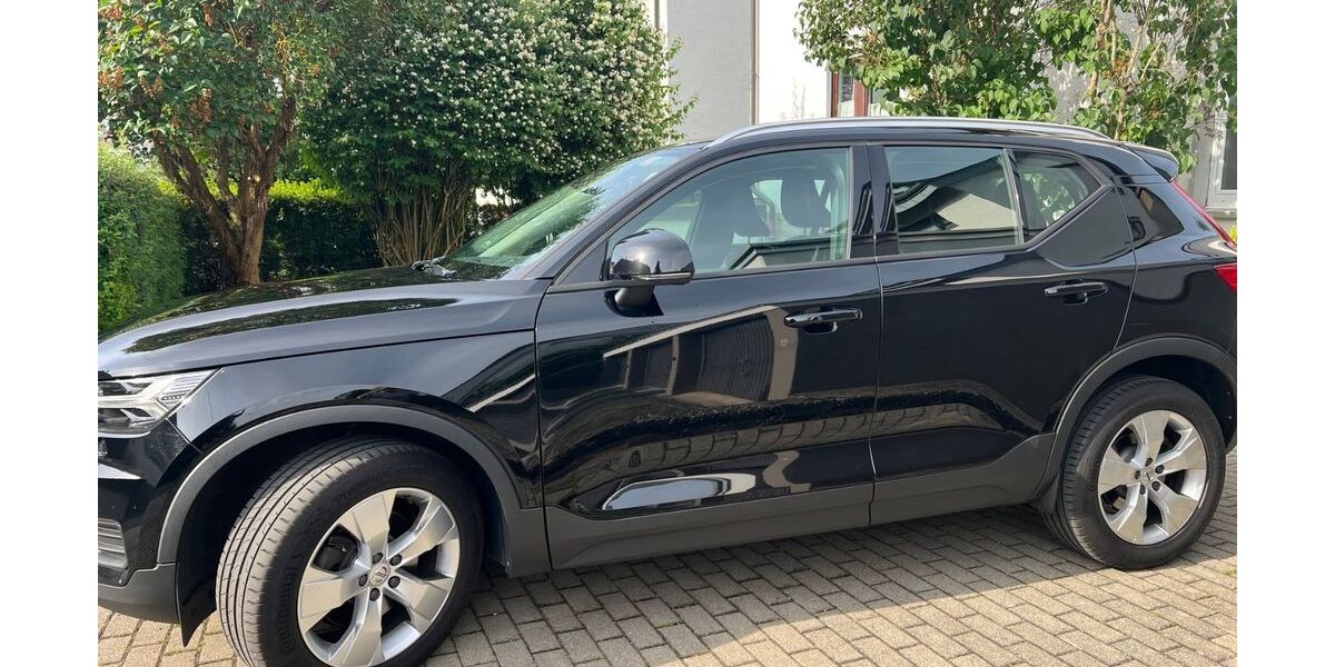 Volvo XC40 129.952 km 22.999 &euro; Stuttgart 70597