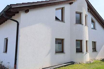 Haus Ötisheim - 7 Zimmer, 168 m&sup2;, 450.000&euro; | Angebot:25777927