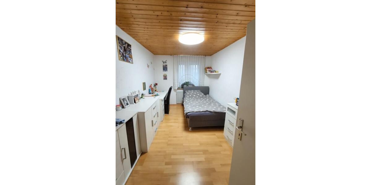 Etagenwohnung Oberboihingen - 4.5 Zimmer, 135 m&sup2;, 400.000&euro; | Angebot:25840531