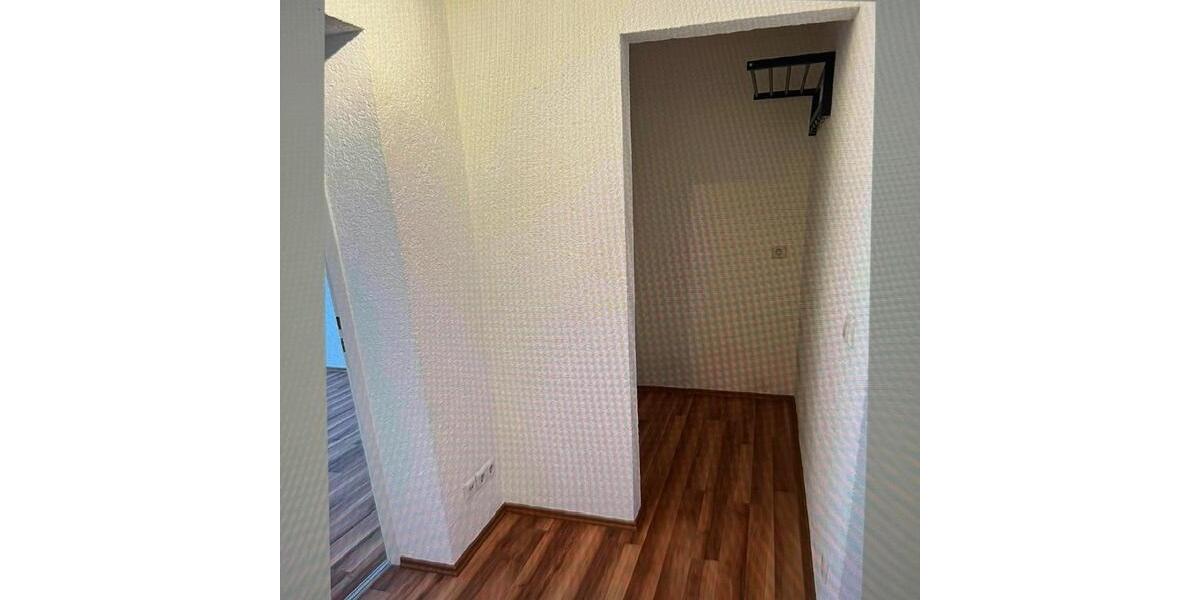 Etagenwohnung Ludwigsburg Hoheneck - 2.5 Zimmer, 53 m&sup2;, 190.000&euro; | Angebot:27091356