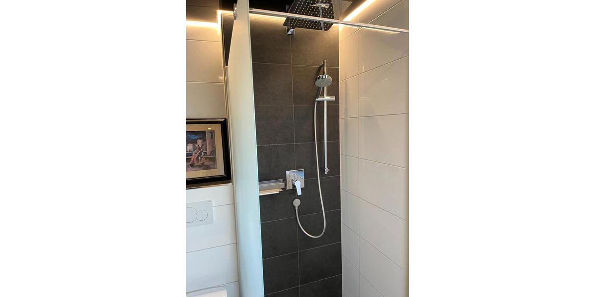 Einfamilienhaus Stuttgart Luginsland - 3 Zimmer, 83 m&sup2;, 1.700&euro; | Angebot:24804731