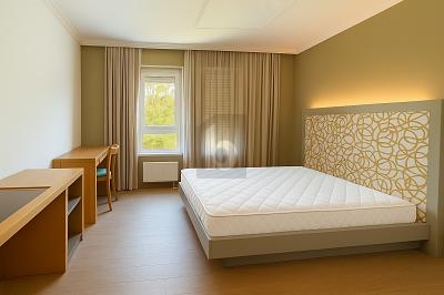 HOTEL, PENSION, BOARDINGHOUSE - Mehrfamilienhaus, Wohnhaus Brackenheim | Angebot:26421160