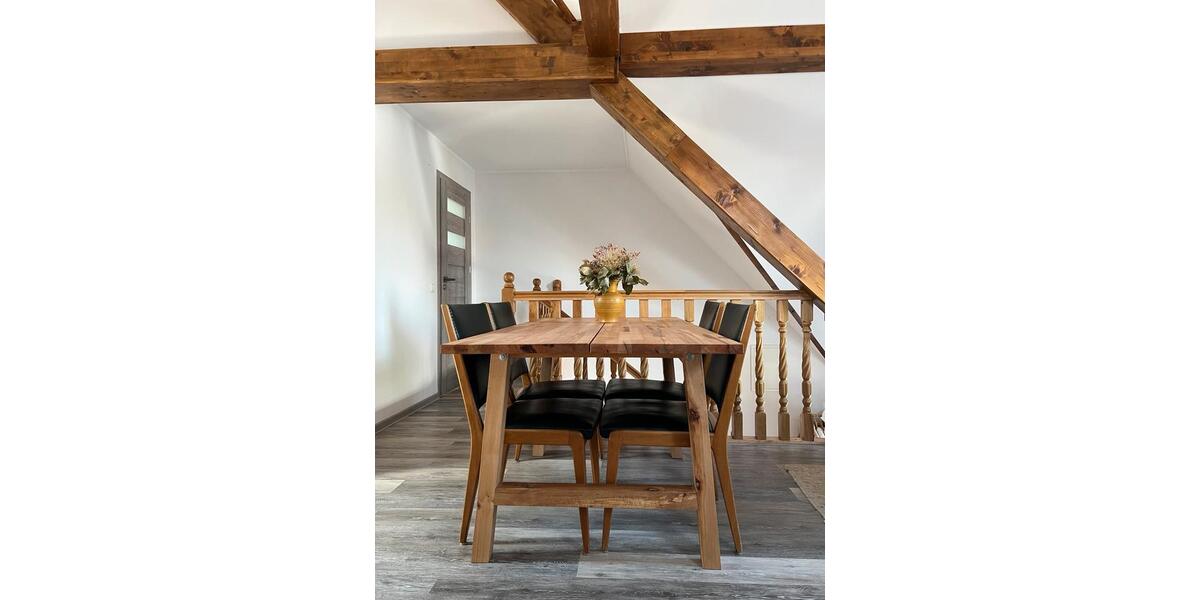 Dachgeschoßwohnung Esslingen am Neckar Brühl - 2 Zimmer, 60 m&sup2;, 1.300&euro; | Angebot:24769326