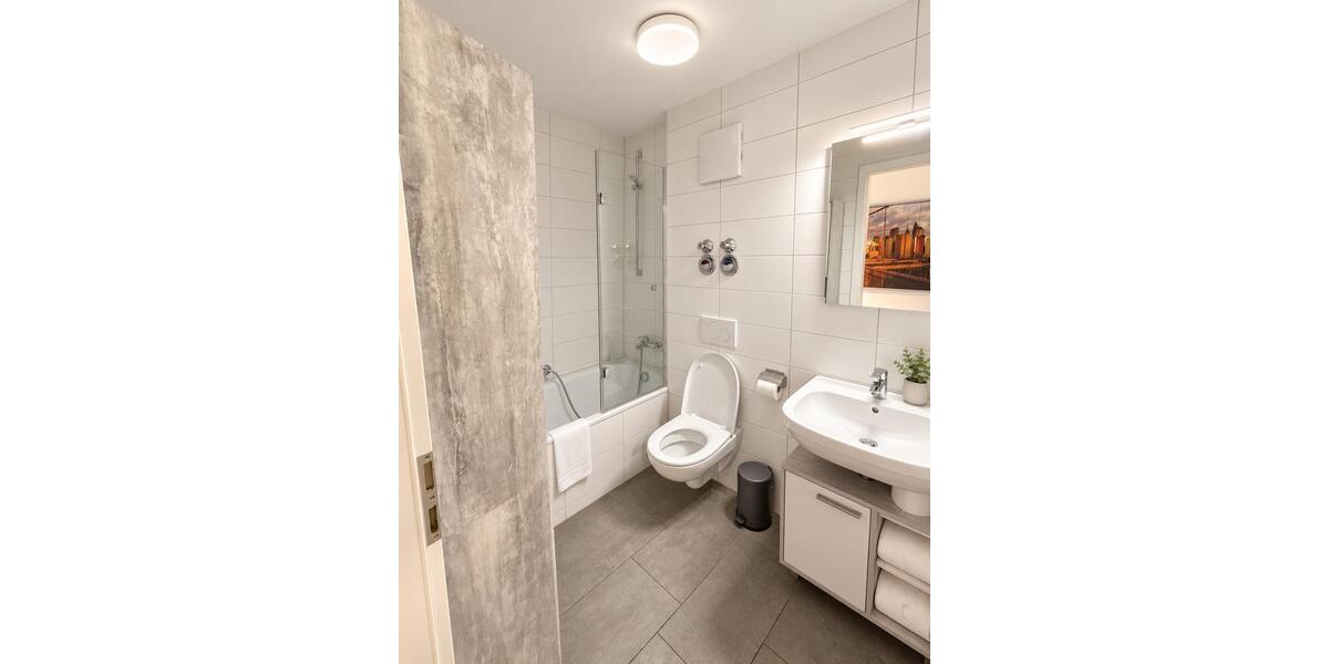 Etagenwohnung Kornwestheim - 2 Zimmer, 67 m&sup2;, 1.700&euro; | Angebot:27564778