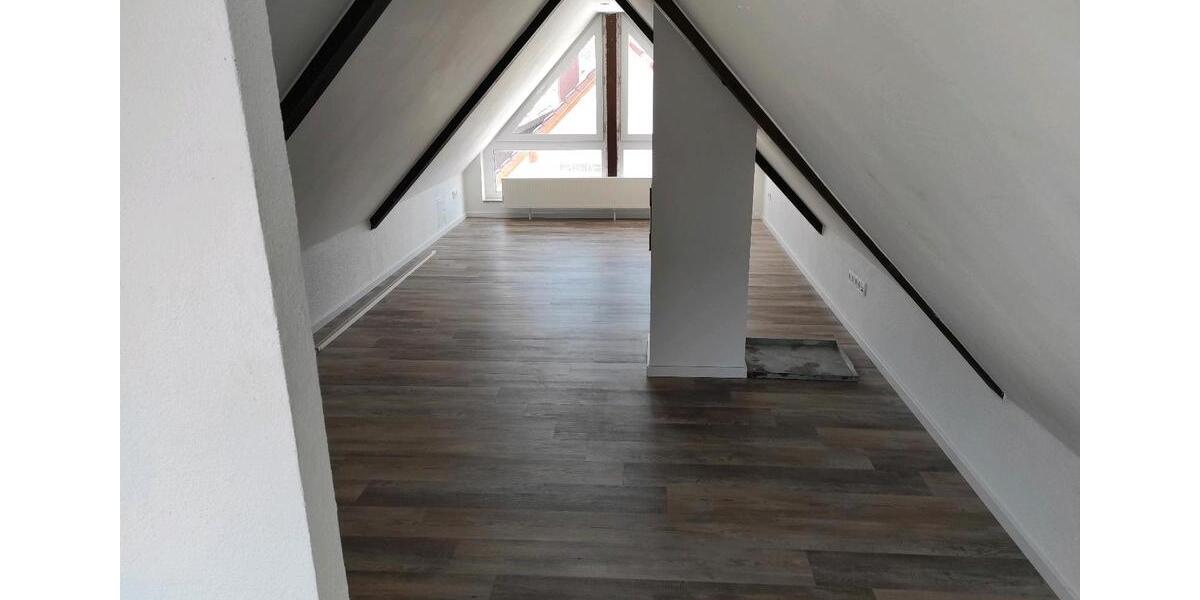 Dachgeschoßwohnung Mönsheim - 2.5 Zimmer, 55 m&sup2;, 850&euro; | Angebot:25656002