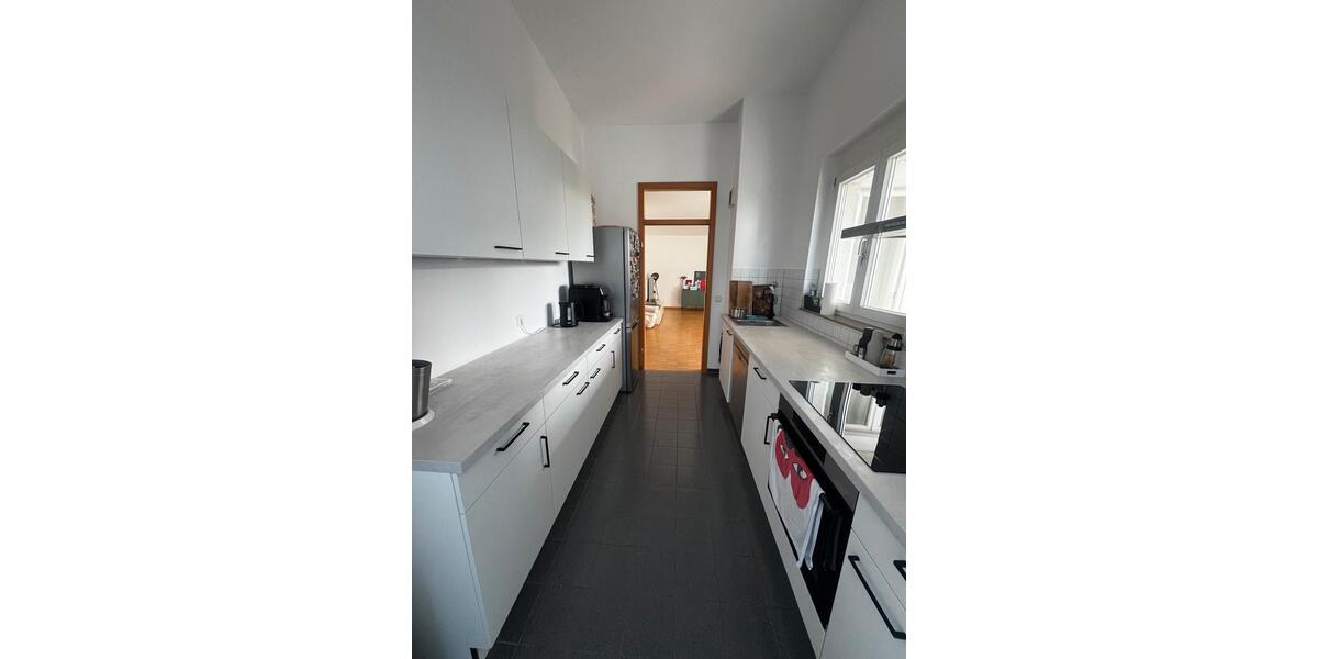 Dachgeschoßwohnung Esslingen am Neckar Hegensberg - 3 Zimmer, 90 m&sup2;, 1.260&euro; | Angebot:27587403