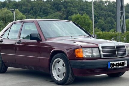 Mercedes-Benz 190 178.325 km 8.490 &euro; Lauffen a.N 74348