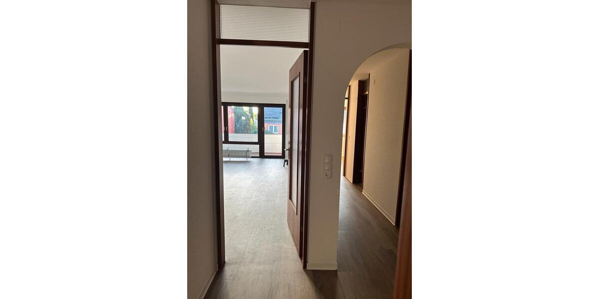 Etagenwohnung Ludwigsburg Oßweil - 3 Zimmer, 82 m&sup2;, 1.350&euro; | Angebot:27557568