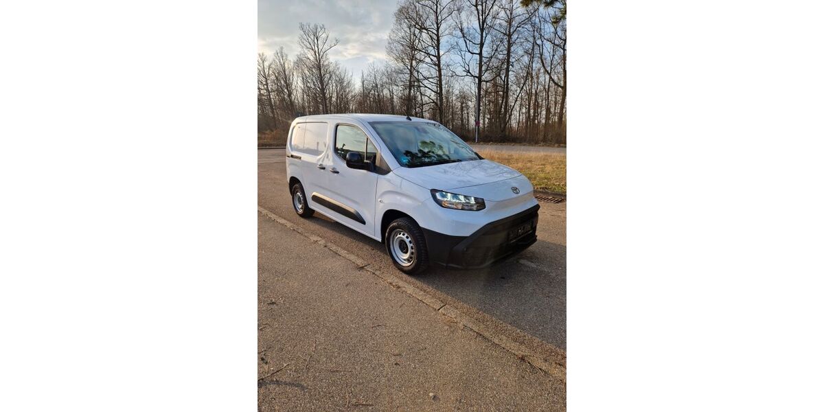 Toyota Proace City 39.350 km 16.450 &euro; Böblingen 71032