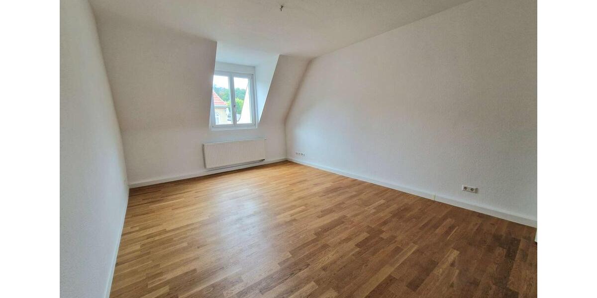 Dachgeschoßwohnung Stuttgart Stuttgart-Süd - 2 Zimmer, 63 m&sup2;, 1.275&euro; | Angebot:26133397