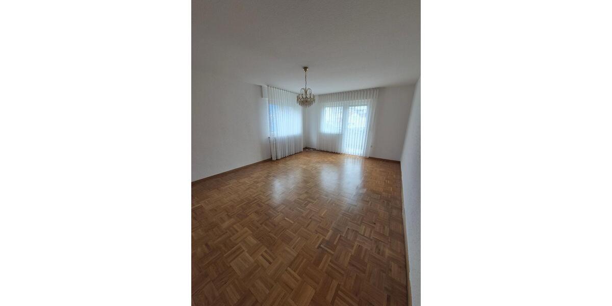 Erdgeschoßwohnung Mühlacker - 4 Zimmer, 88 m&sup2;, 850&euro; | Angebot:25886732