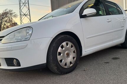VW Golf 320.000 km 1.690 &euro; Asperg / Stuttgart 71679