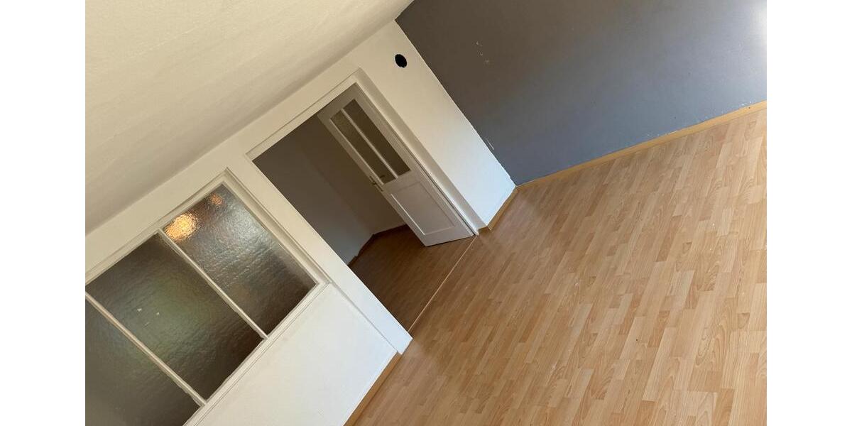 Etagenwohnung Esslingen am Neckar Oberesslingen - 1.5 Zimmer, 38 m&sup2;, 550&euro; | Angebot:26699902