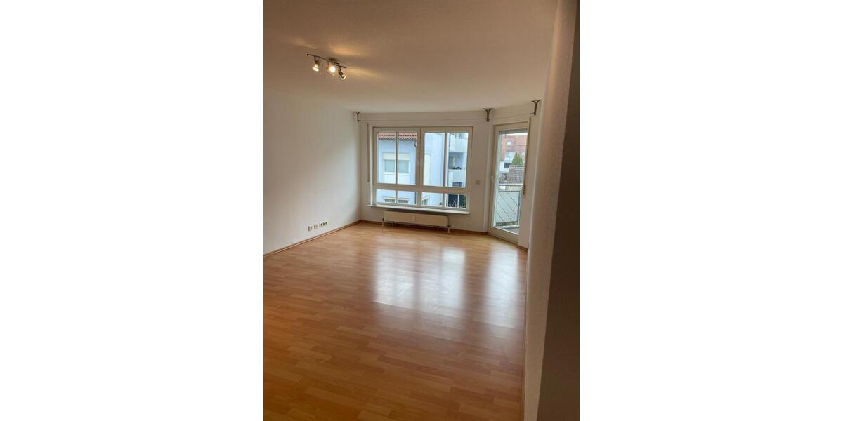 Etagenwohnung Sachsenheim - 2.5 Zimmer, 64 m&sup2;, 255.000&euro; | Angebot:24786865