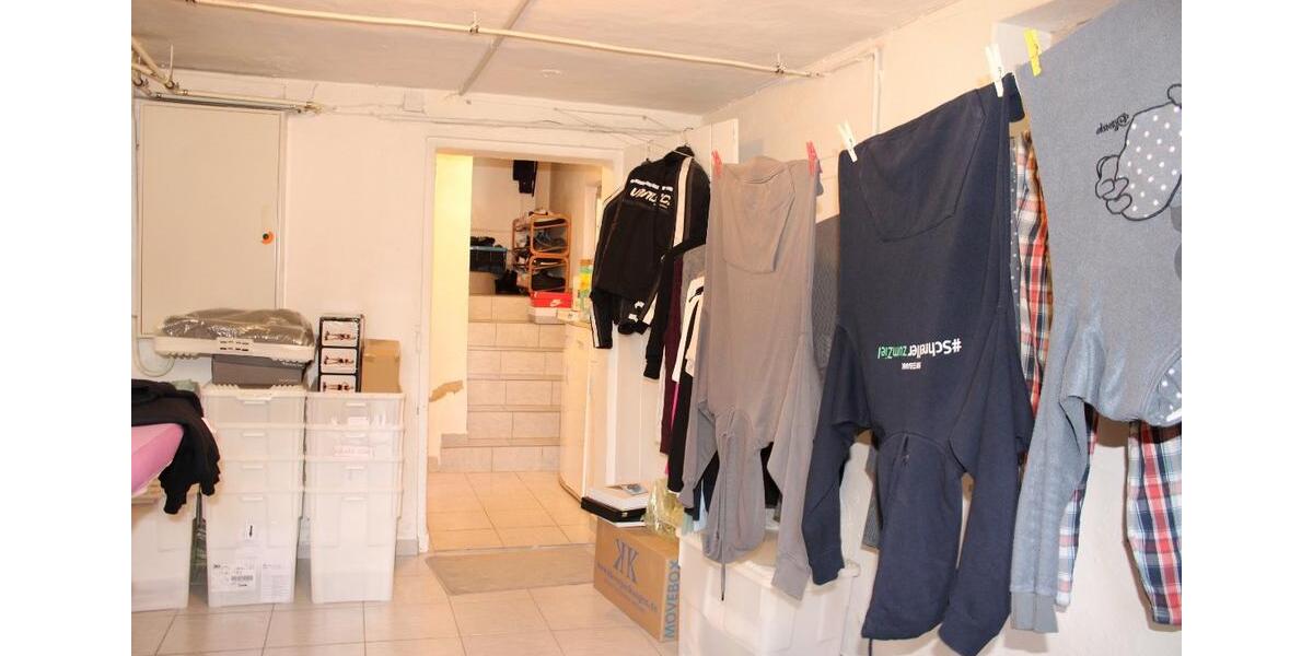 Einfamilienhaus Heilbronn Böckingen - 8 Zimmer, 168 m&sup2;, 550.000&euro; | Angebot:24843198