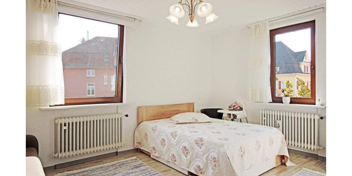 Etagenwohnung Stuttgart Zuffenhausen - 4 Zimmer, 99 m&sup2;, 350.000&euro; | Angebot:25732383