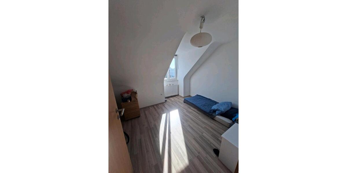 Dachgeschoßwohnung Heilbronn - 3 Zimmer, 70 m&sup2;, 850&euro; | Angebot:27580539