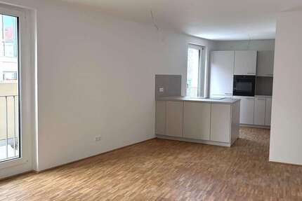 Wohnung Leonberg - 3 Zimmer, 86 m&sup2;, 1.560&euro; | Angebot:25193796