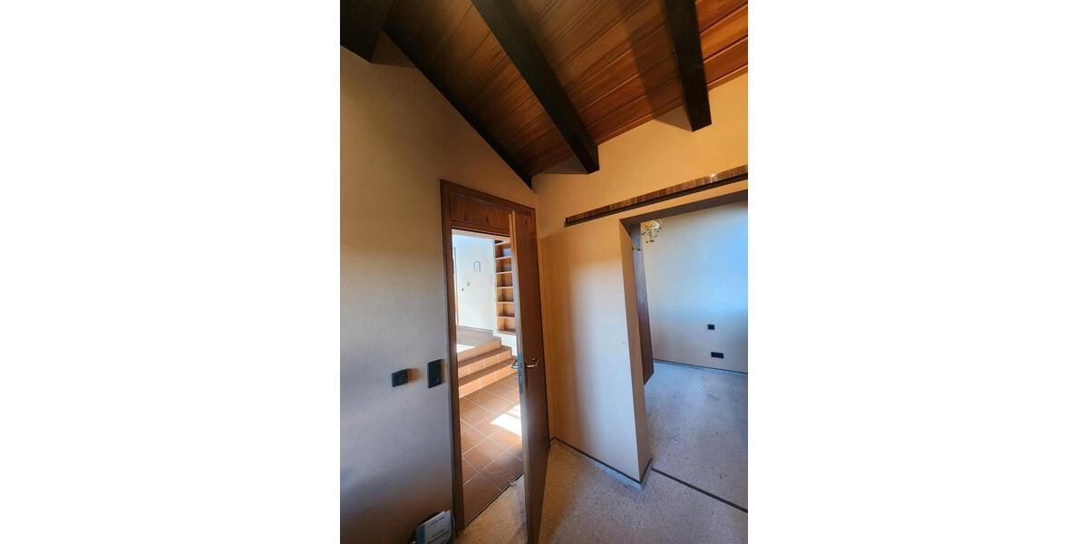 Einfamilienhaus Leonberg - 6.5 Zimmer, 186 m&sup2;, 790.000&euro; | Angebot:27217686