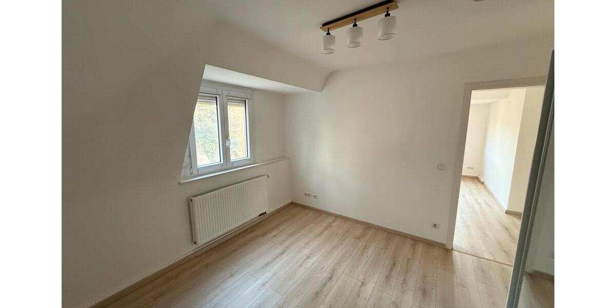 Dachgeschoßwohnung Stuttgart Stuttgart-Nord - 2.5 Zimmer, 52 m&sup2;, 1.050&euro; | Angebot:25760657