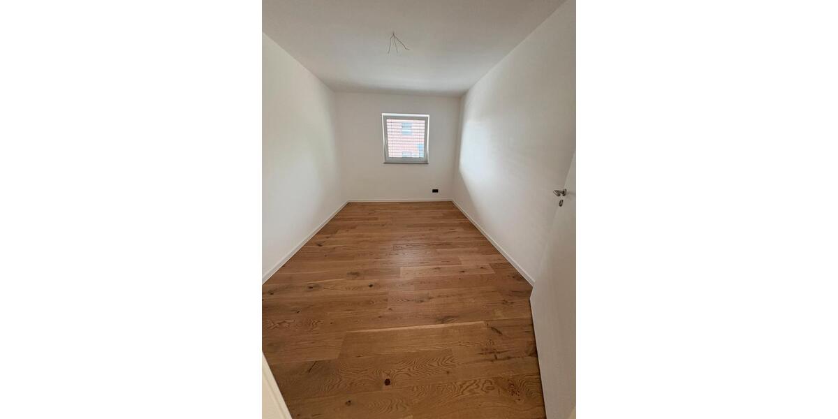Etagenwohnung Vaihingen an der Enz - 4.5 Zimmer, 99 m&sup2;, 1.790&euro; | Angebot:27580479