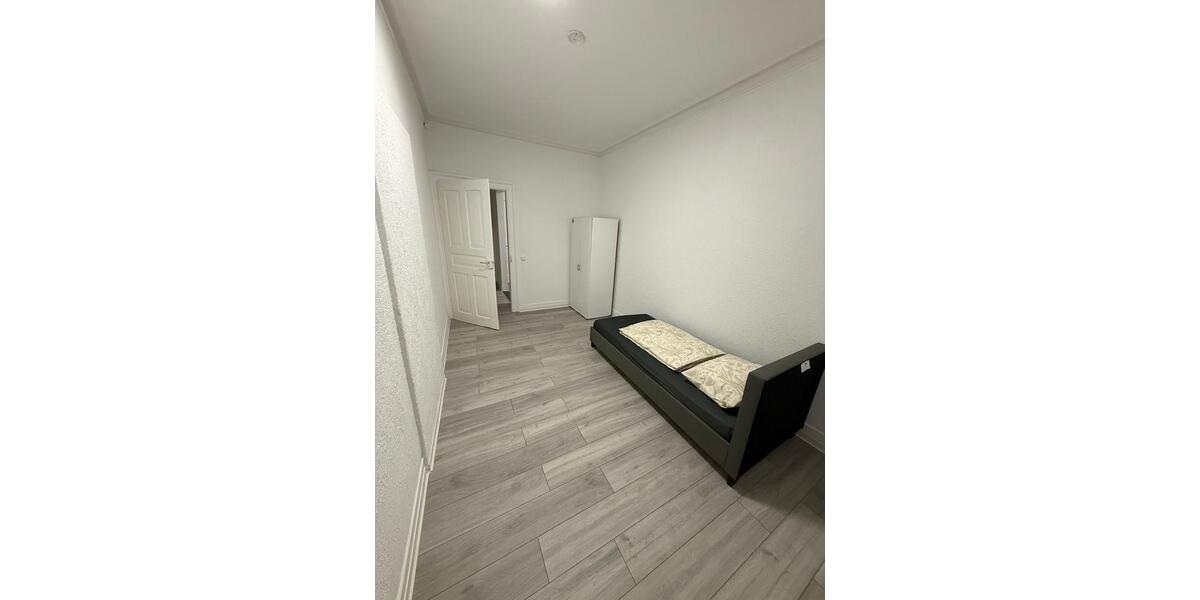 Etagenwohnung Esslingen am Neckar Oberesslingen - 7 Zimmer, 125 m&sup2;, 2.190&euro; | Angebot:25851443