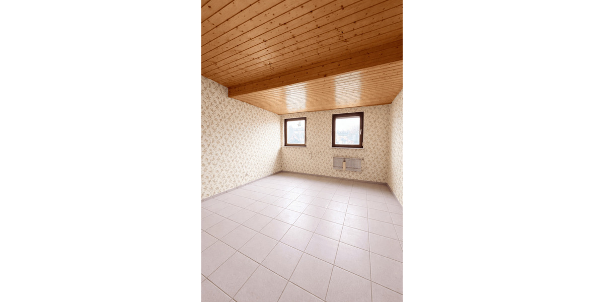 Mehrfamilienhaus, Wohnhaus Böblingen Dagersheim - 8 Zimmer, 208 m&sup2;, 389.000&euro; | Angebot:26787384