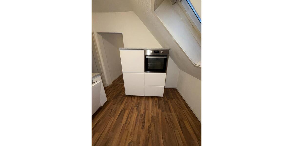 Dachgeschoßwohnung Stuttgart Hedelfingen - 2 Zimmer, 48 m&sup2;, 1.300&euro; | Angebot:27565867