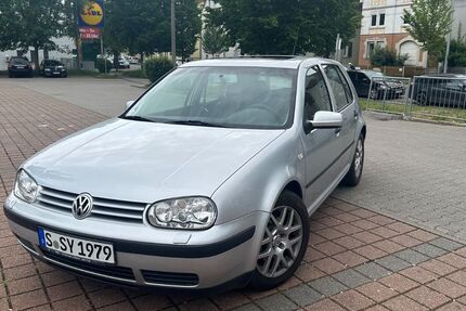 VW Golf 142.000 km 4.000 &euro; Obertürkheim 70329