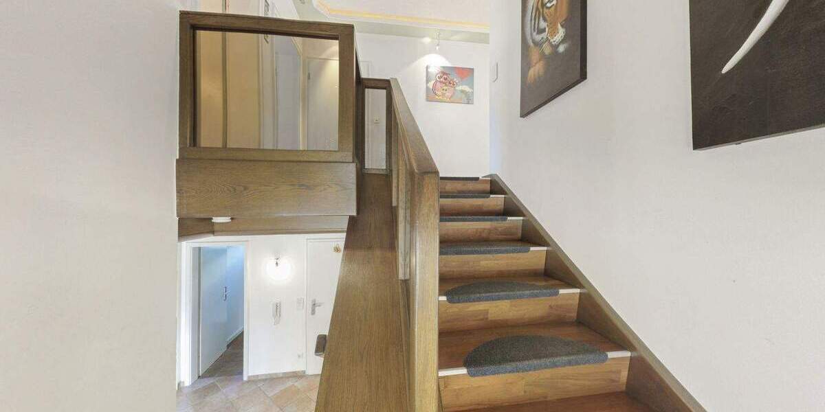 Etagenwohnung Remseck Neckarrems - 7 Zimmer, 226 m&sup2;, 799.000&euro; | Angebot:25706140