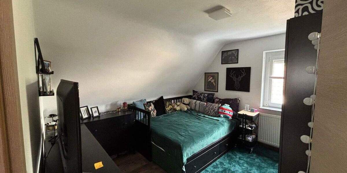 Einfamilienhaus Brackenheim - 7 Zimmer, 155 m&sup2;, 535.000&euro; | Angebot:25657552