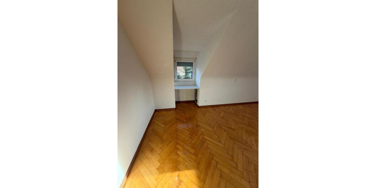 Dachgeschoßwohnung Böblingen - 3 Zimmer, 58 m&sup2;, 965&euro; | Angebot:24466351