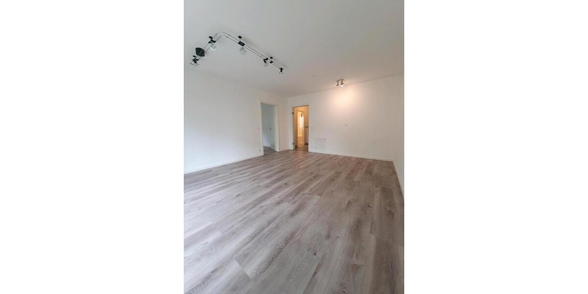 Erdgeschoßwohnung Ditzingen - 2 Zimmer, 47 m&sup2;, 890&euro; | Angebot:25893584